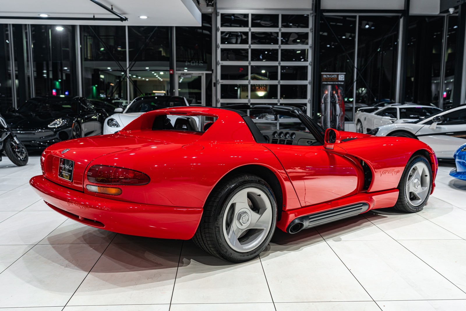 Dodge-Viper-1993-Convertible-3