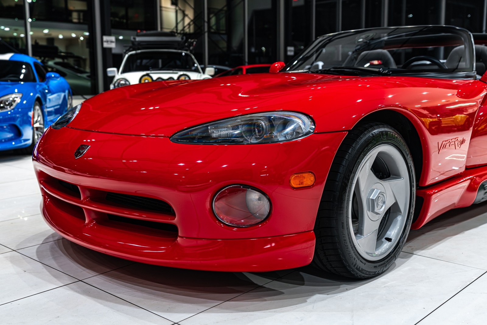 Dodge-Viper-1993-Convertible-30
