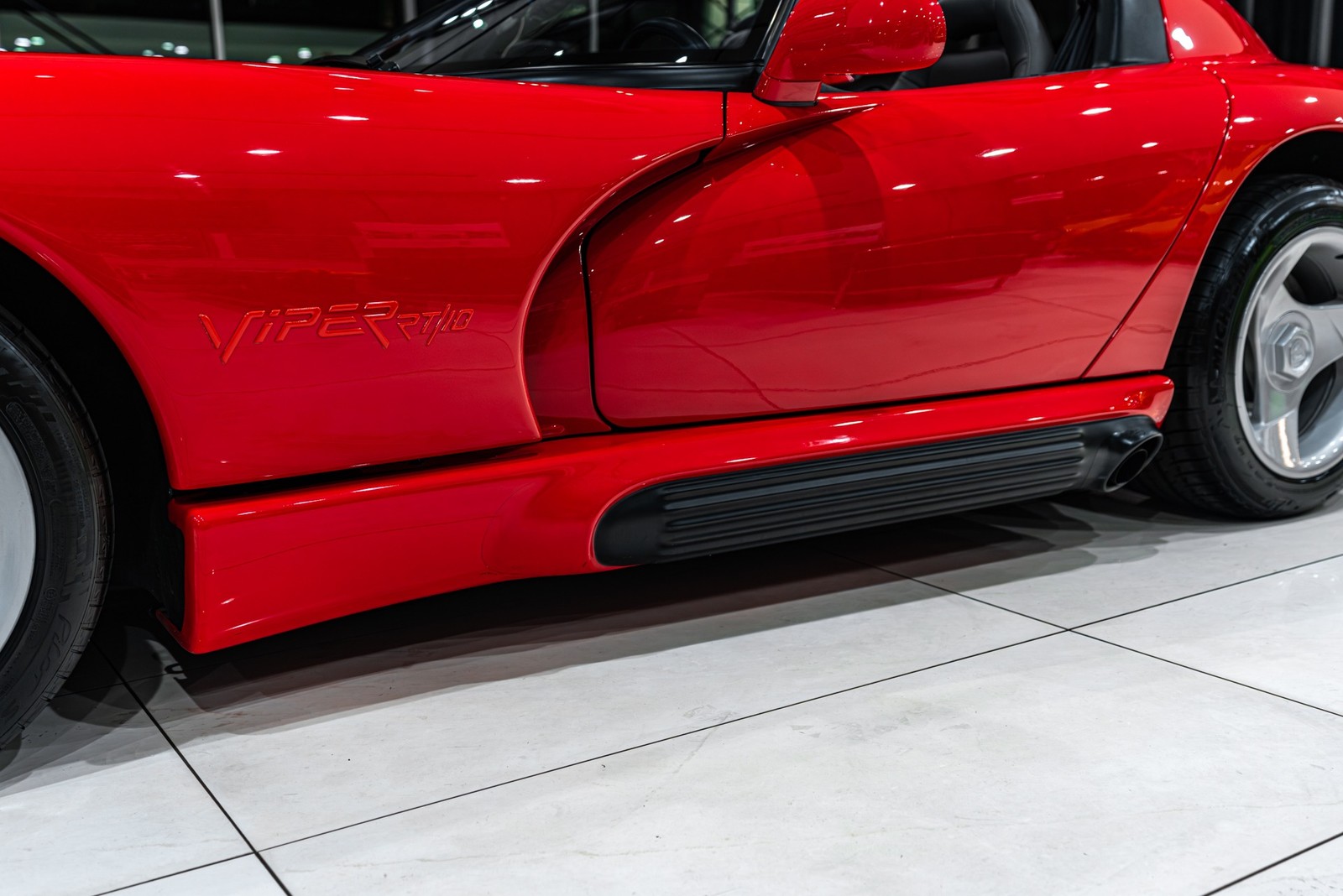 Dodge-Viper-1993-Convertible-33