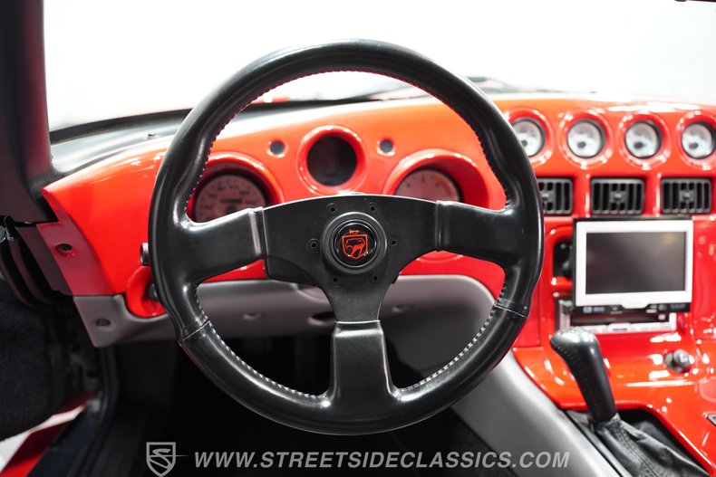 Dodge-Viper-1994-Viper-Red-Gray-19