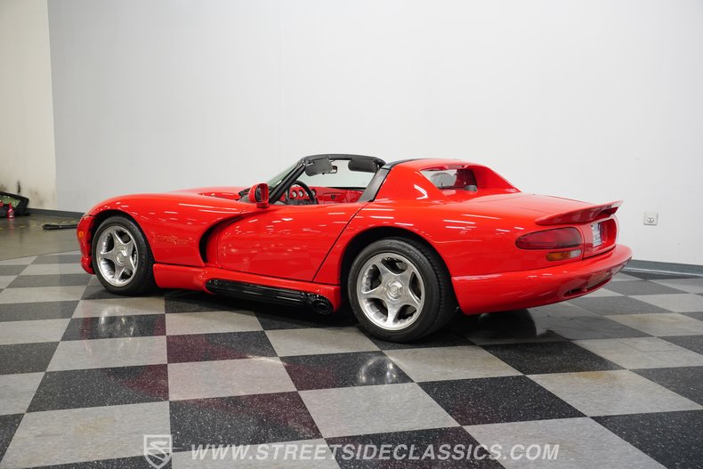 Dodge-Viper-1994-Viper-Red-Gray-27