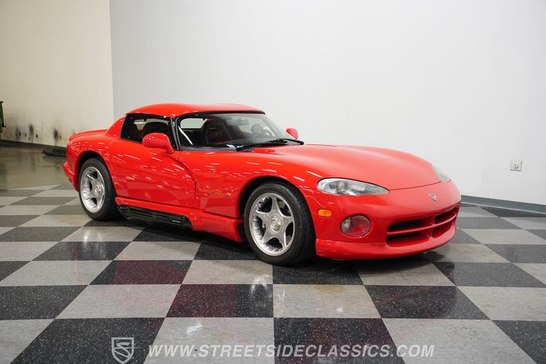 Dodge-Viper-1994-Viper-Red-Gray-33