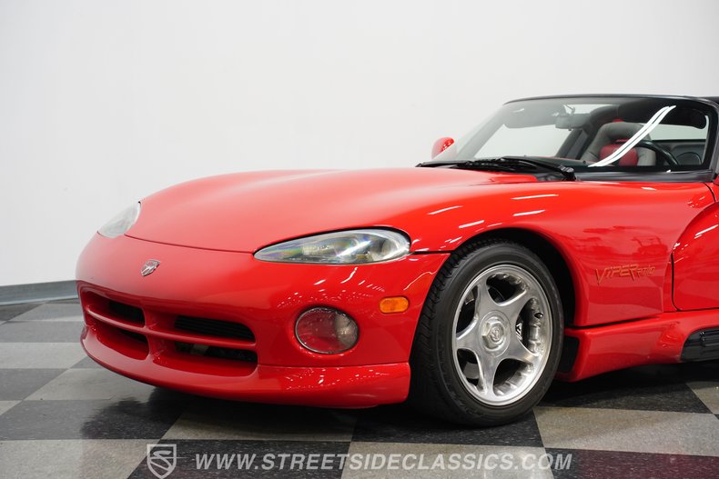 Dodge-Viper-1994-Viper-Red-Gray-35
