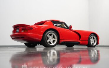 Dodge-Viper-1994-Viper-Red-Gray-43