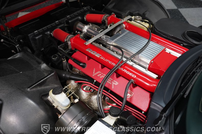 Dodge-Viper-1994-Viper-Red-Gray