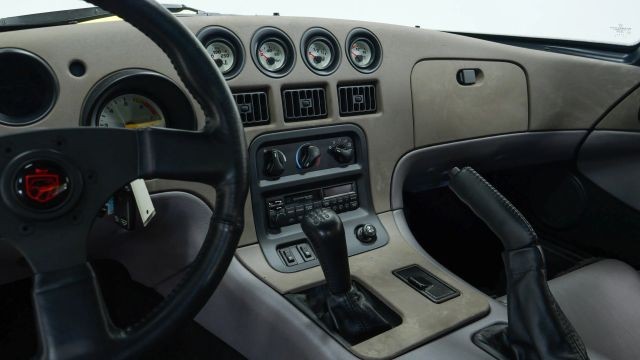 Dodge-Viper-1995-Convertible-22