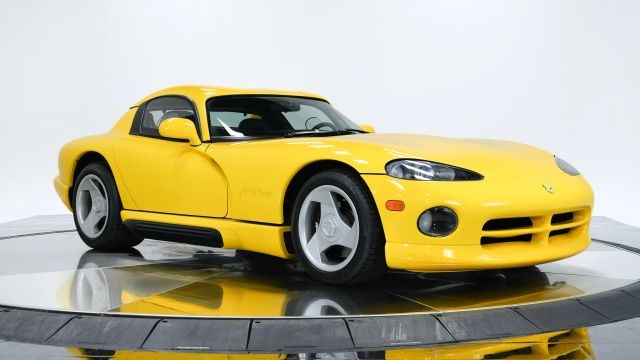 Dodge-Viper-1995-Convertible-9
