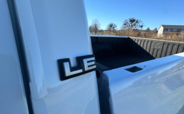 Dodge-W-Series-1992-15