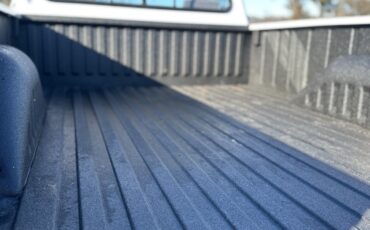 Dodge-W-Series-1992-25