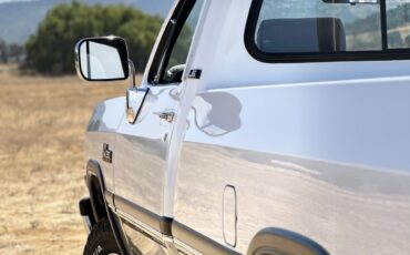 Dodge-W-Series-1992-5