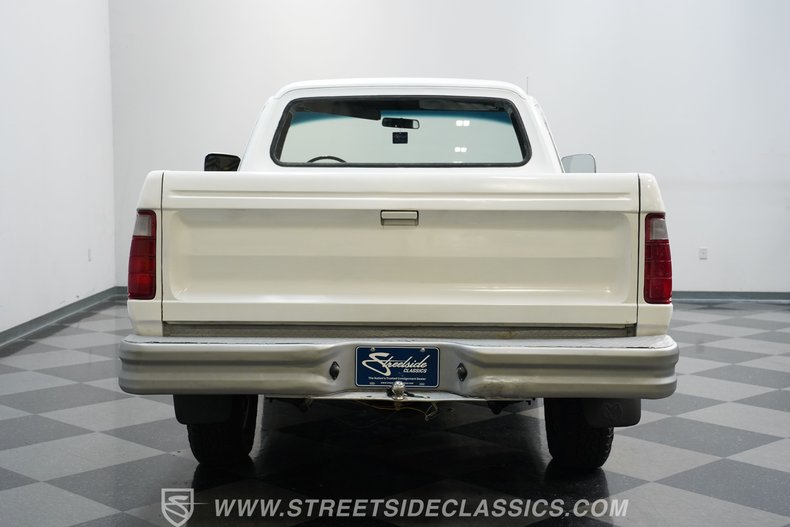 Dodge-W100-1979-White-Black-21