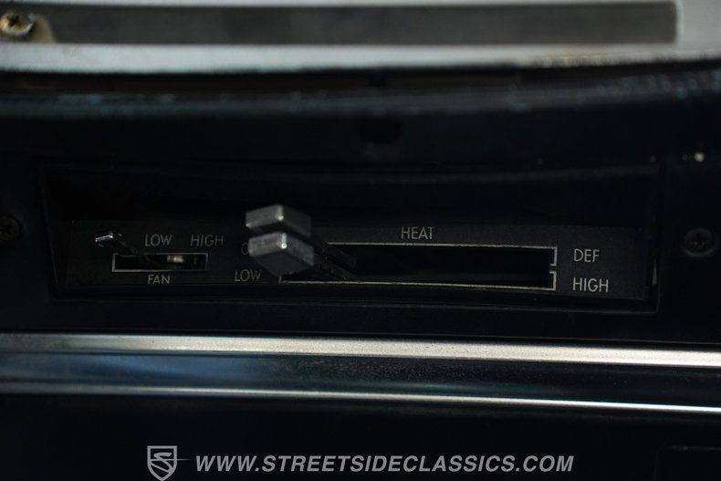 Dodge-W100-1979-White-Black-31