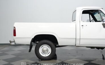 Dodge-W100-1979-White-Black-37