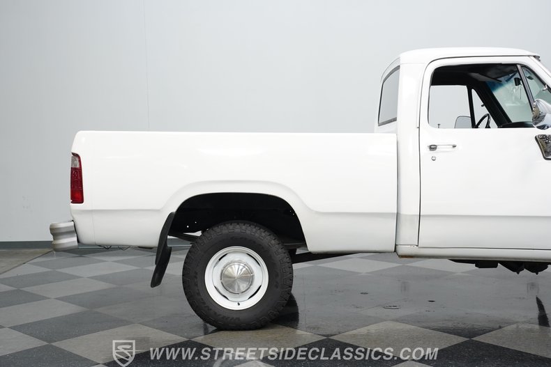 Dodge-W100-1979-White-Black-37