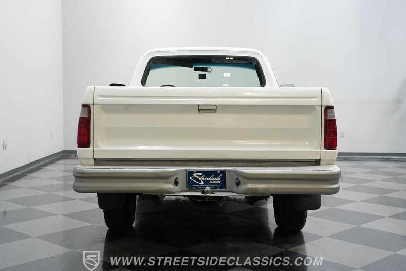 Dodge-W100-1979-White-Black-9