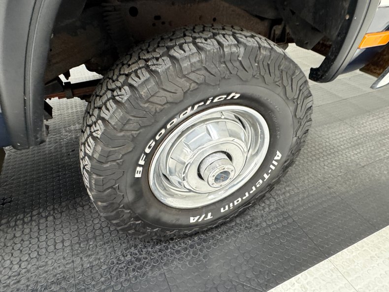 Dodge-W250-1992-Midnight-Blue-Metall-Dark-Gray-22