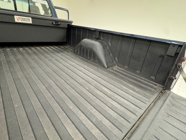 Dodge-W250-1992-Midnight-Blue-Metall-Dark-Gray-33