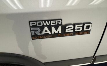 Dodge-W250-1992-Midnight-Blue-Metall-Dark-Gray-42