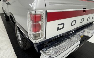 Dodge-W250-1992-Midnight-Blue-Metall-Dark-Gray-44