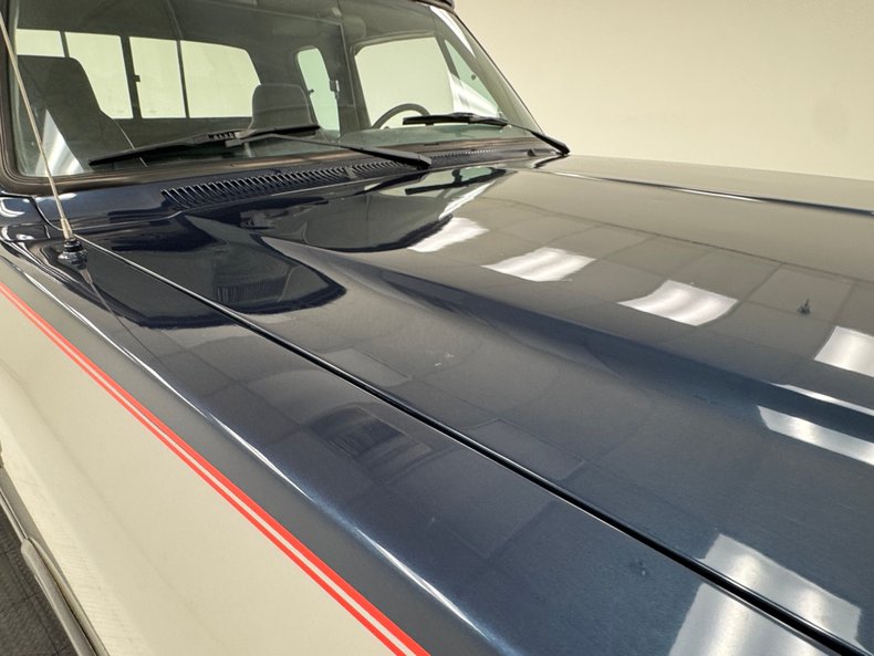 Dodge-W250-1992-Midnight-Blue-Metall-Dark-Gray-8