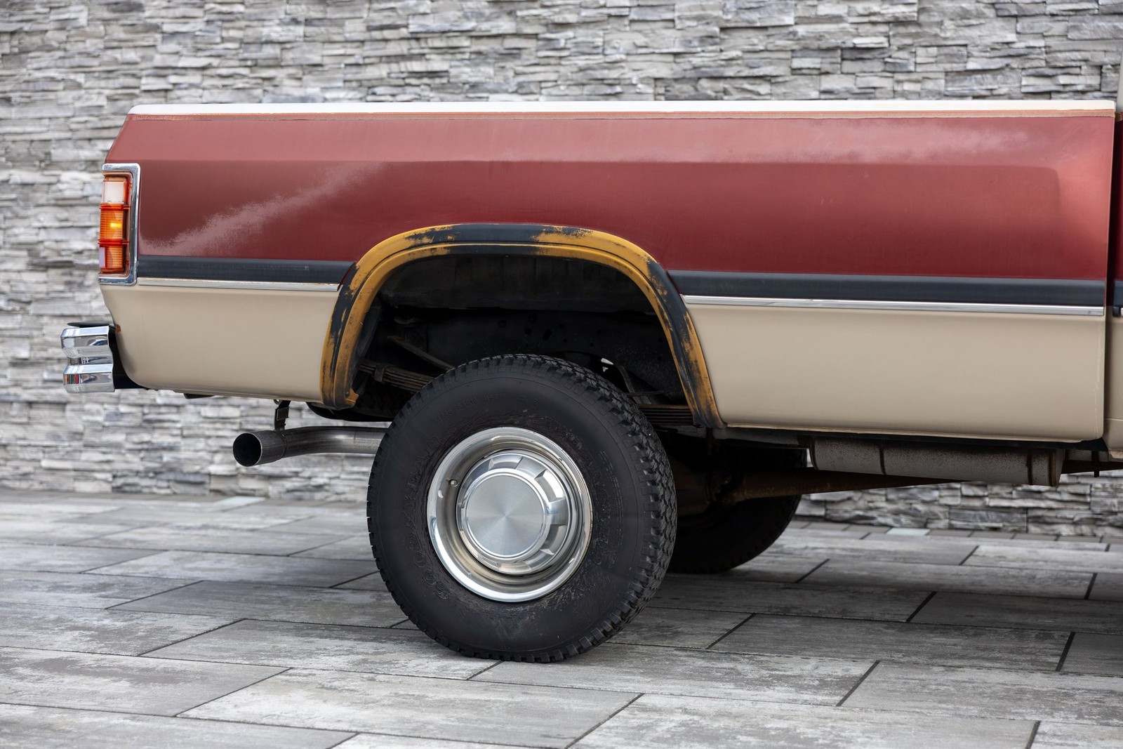 Dodge-W250-1993-Pickup-Truck-11