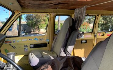 Dodge-b100-1973-yellow-5