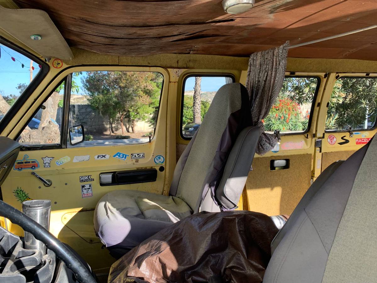 Dodge-b100-1973-yellow-5