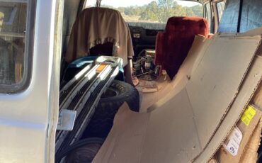 Dodge-b100-1976-silver-4