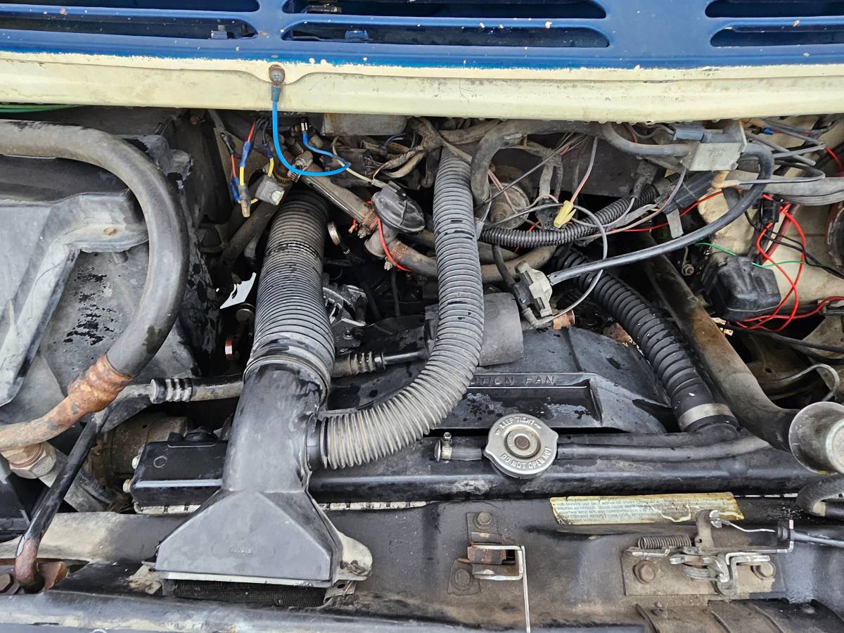 Dodge-b250-1986-blue-6