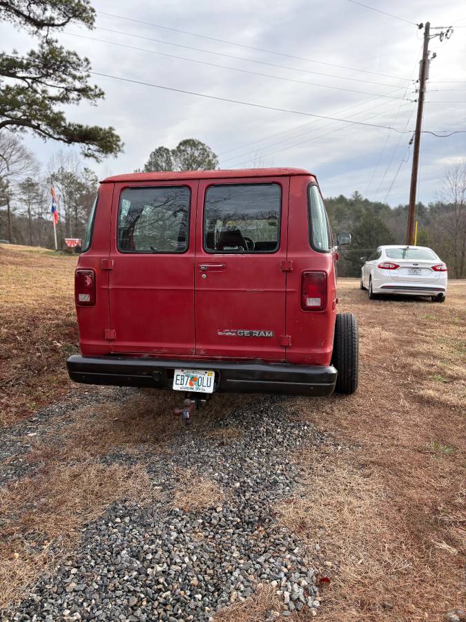 Dodge-b350-extended-1992-red-3