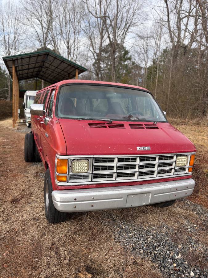 Dodge-b350-extended-1992-red