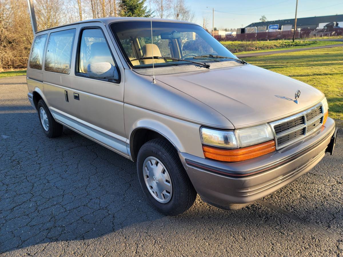 Dodge-caravan-1991-12