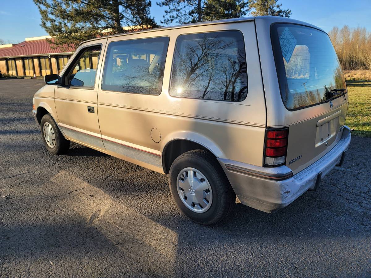 Dodge-caravan-1991-2