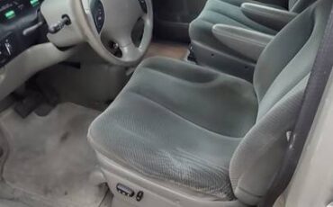 Dodge-caravan-1996-silver-3