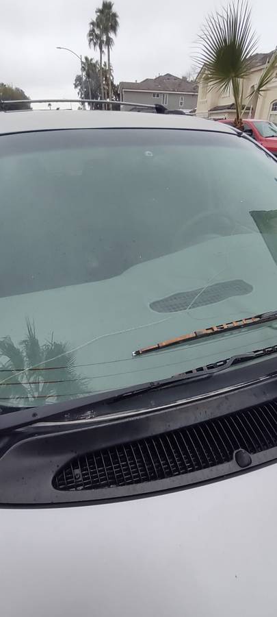 Dodge-caravan-1996-silver-6