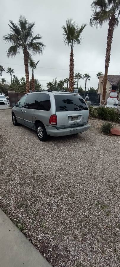 Dodge-caravan-1996-silver-8