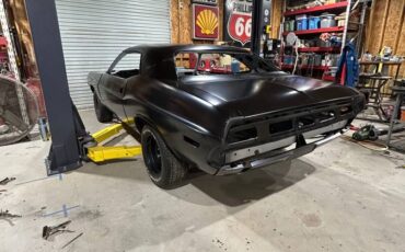 Dodge-challenger-1970-4