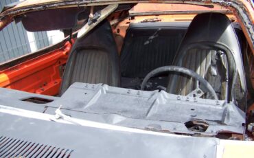 Dodge-challenger-1972-10