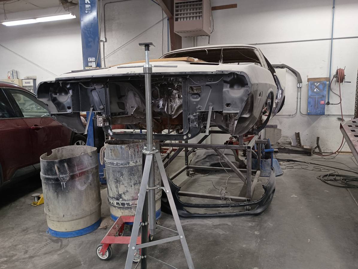 Dodge-challenger-1973-2