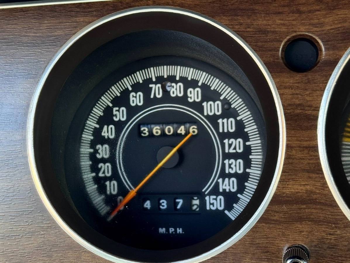 Dodge-challenger-rt-1970-green-12