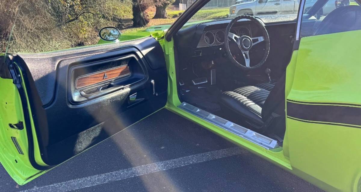 Dodge-challenger-rt-1970-green-13