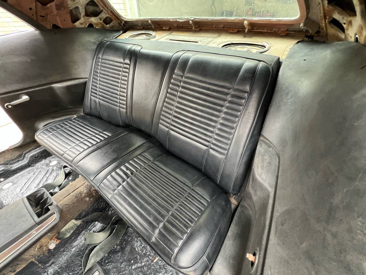 Dodge-challenger-rt-1970-purple-2