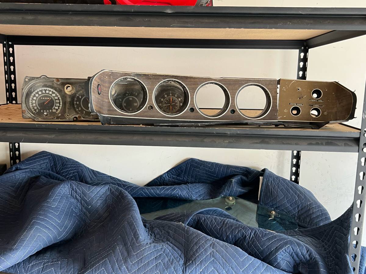 Dodge-challenger-rt-1970-purple-6