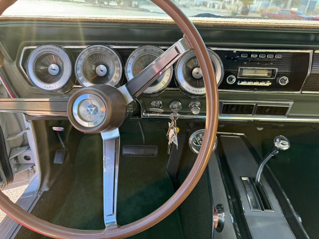 Dodge-charger-1966-white-3