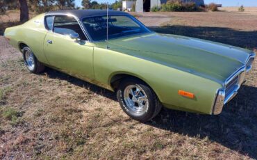 Dodge-charger-1972-green