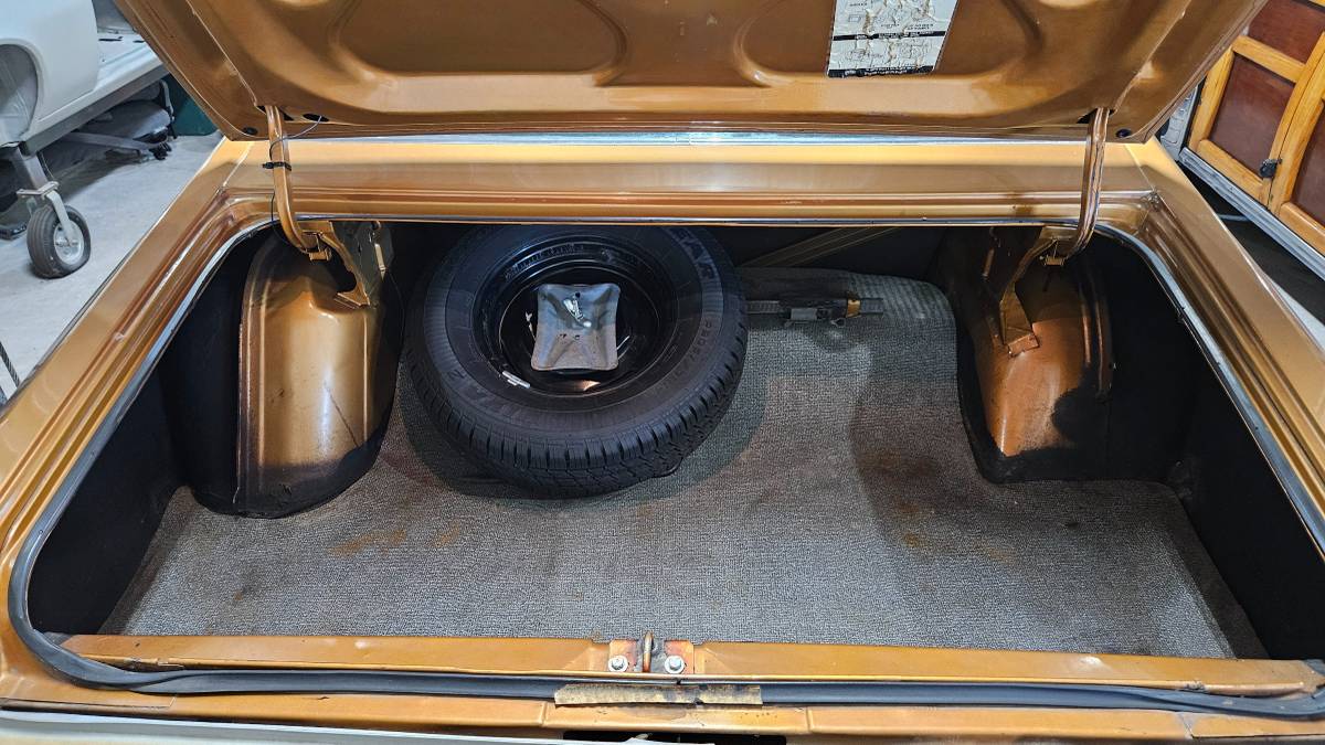 Dodge-charger-1973-16