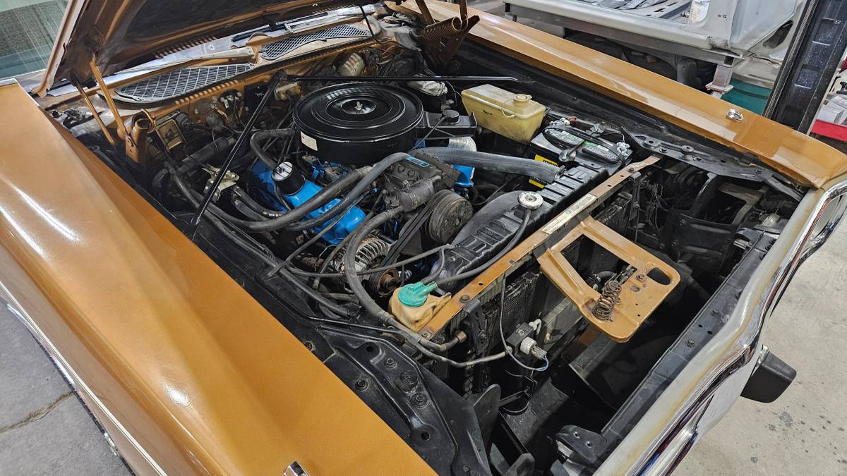 Dodge-charger-1973-17