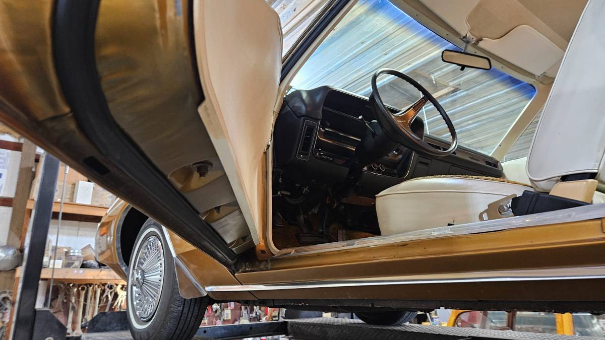 Dodge-charger-1973-5