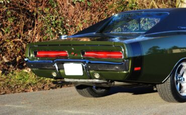 Dodge-charger-rt-1969-green-10