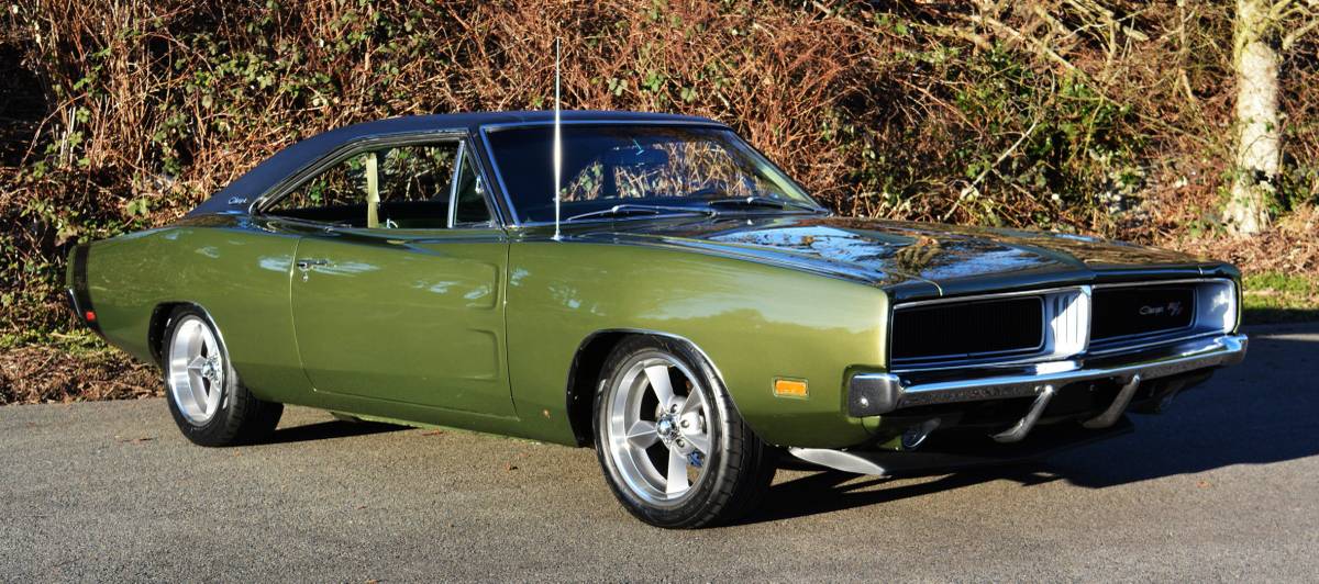 Dodge-charger-rt-1969-green